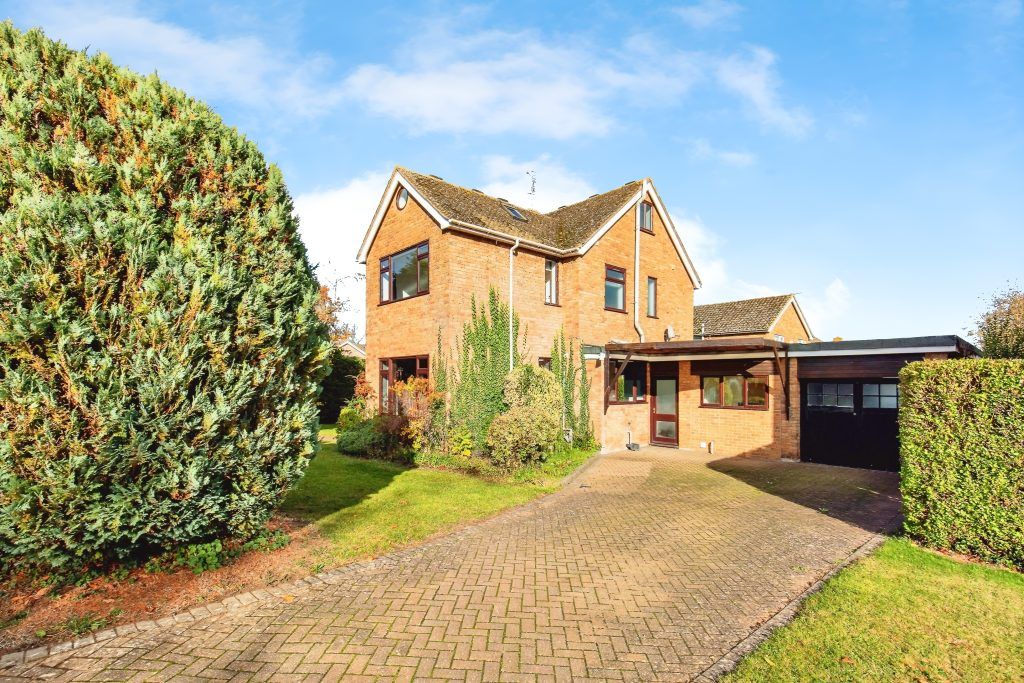 Property photo 2 of 20