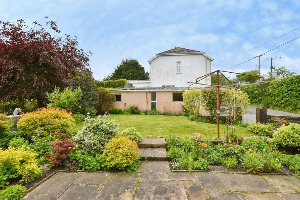 Property photo 2 of 20 Pbox-Img.Jpg