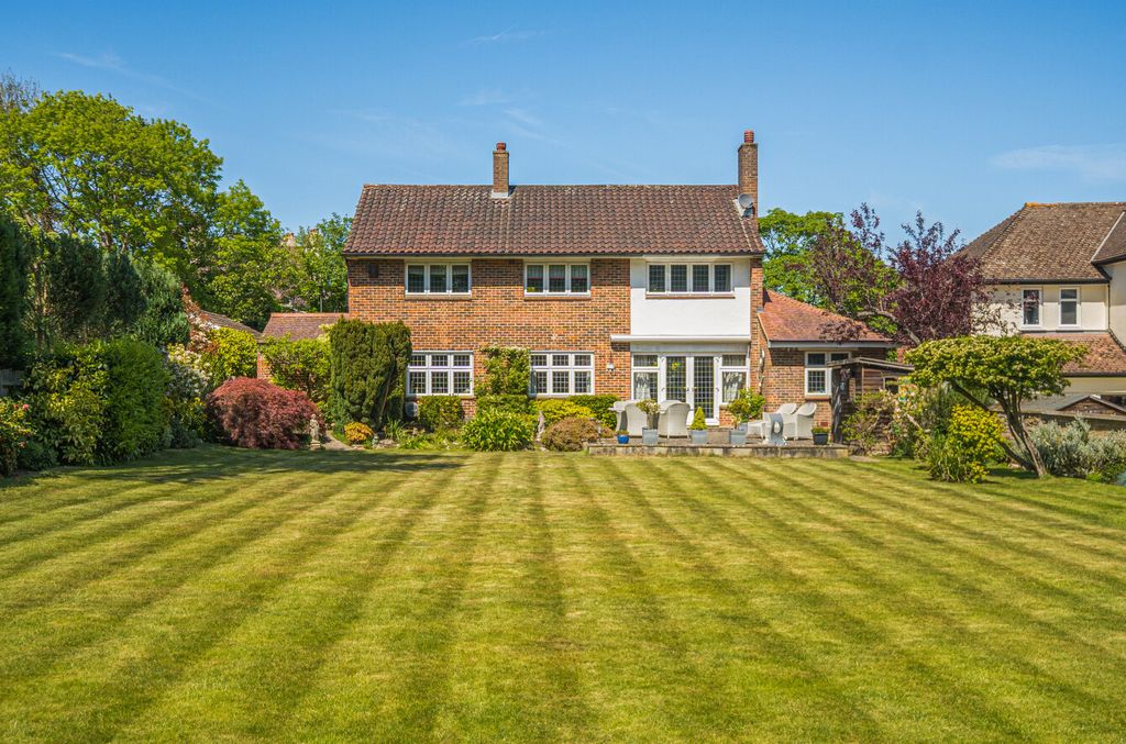 Property photo 1 of 20 7-681E1F9777Fa5-1...