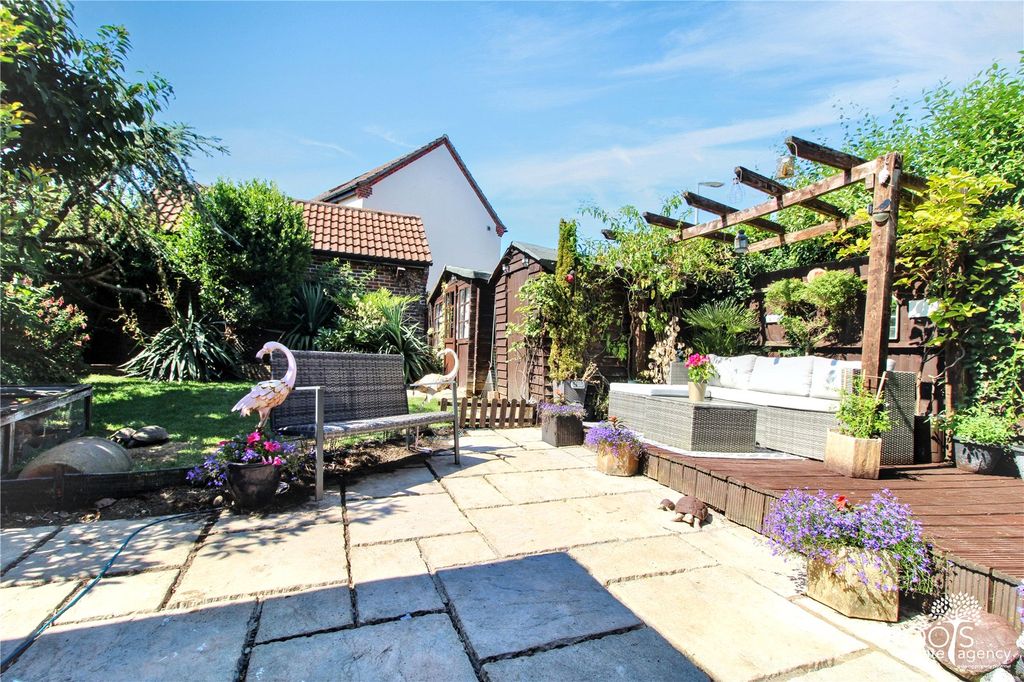Property photo 2 of 11 Picture No. 08