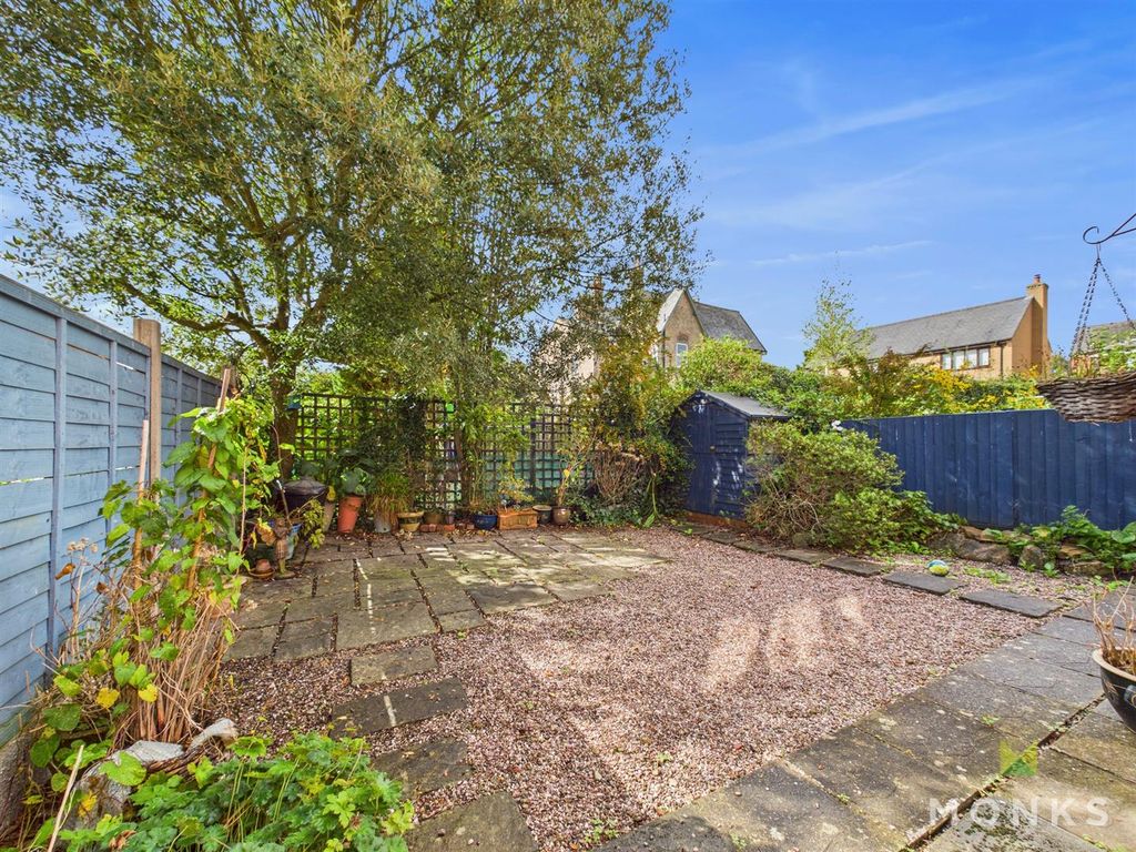 Property photo 2 of 22 Cam01420G0-Pr0761-Still014.Jpg