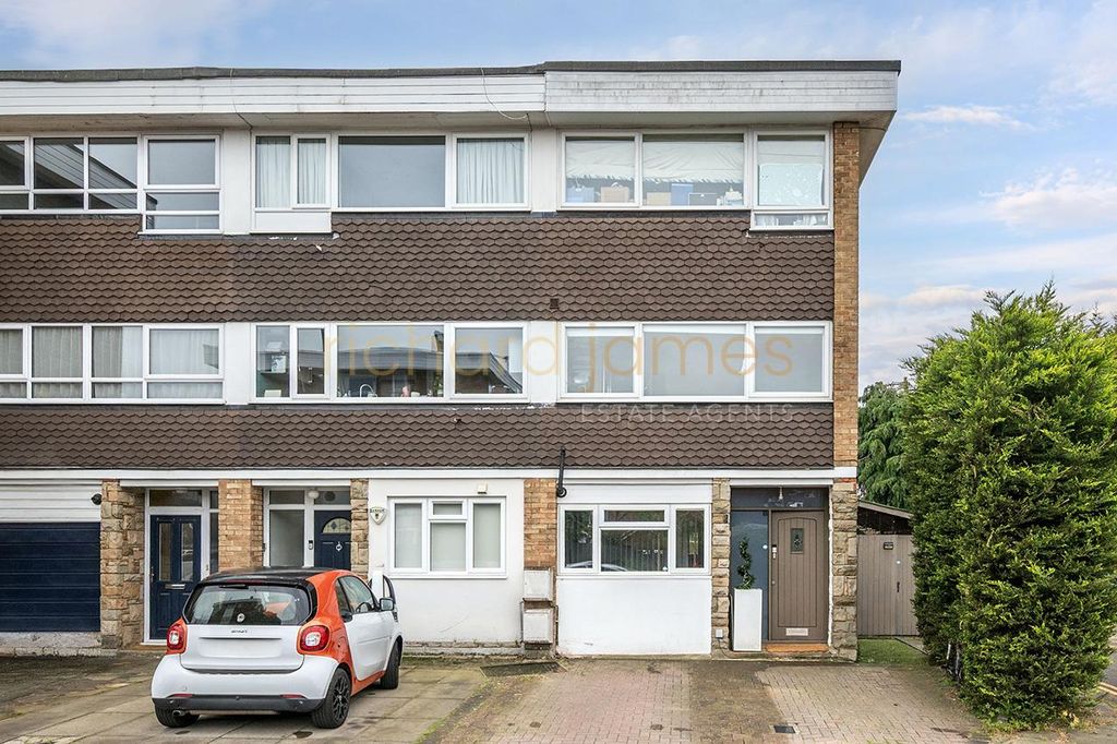 Property photo 1 of 14 W02.Jpg