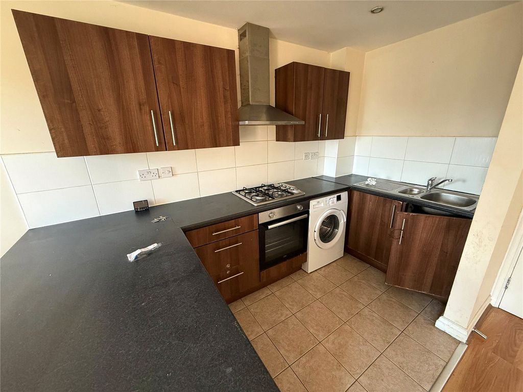 Property photo 3 of 14 Picture No. 15