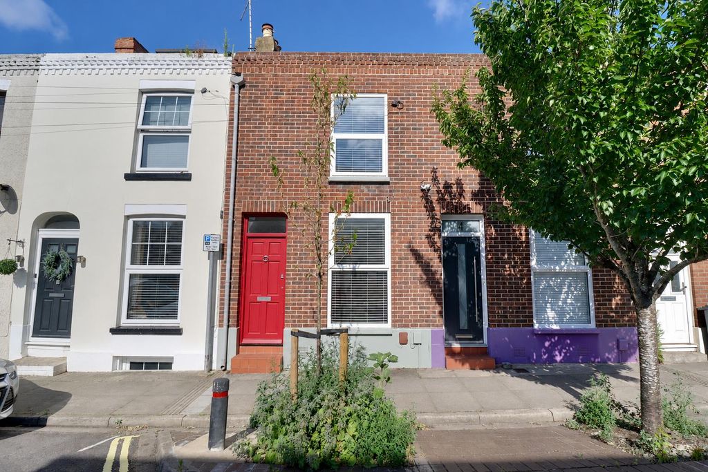 Property photo 1 of 16 Img