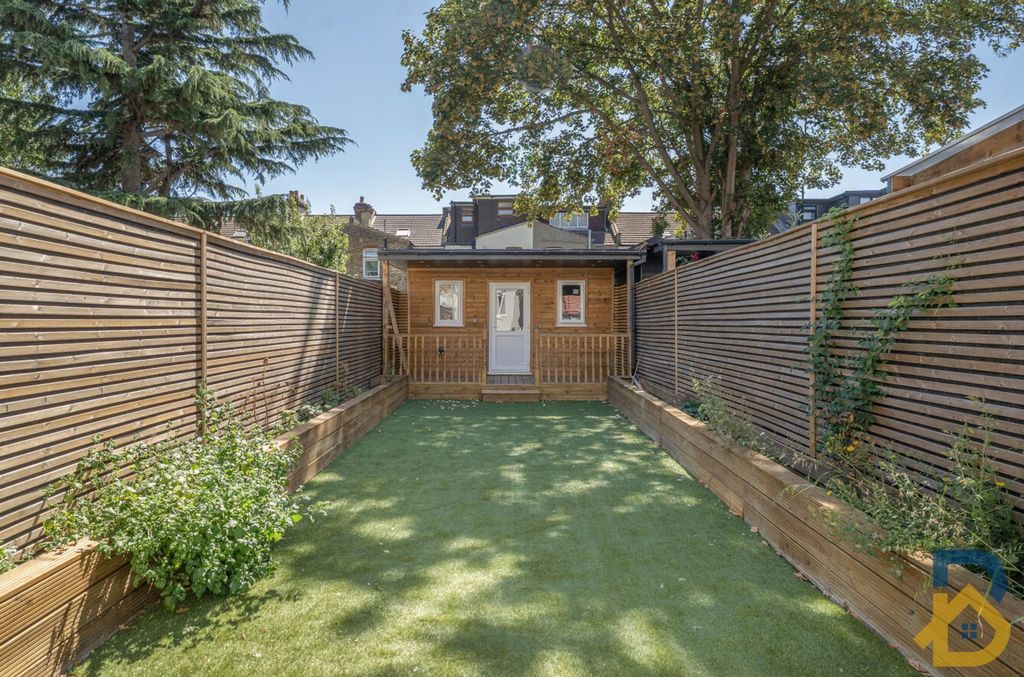 Property photo 3 of 15