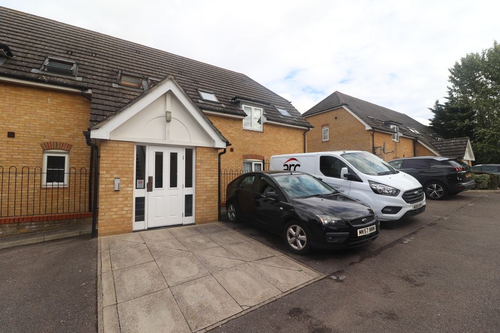 Property photo 1 of 6