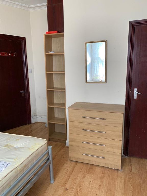 Property photo 2 of 6 Gallery