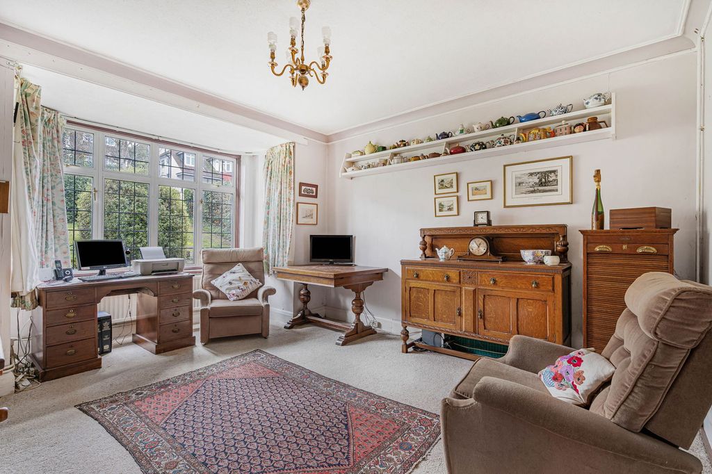 Property photo 3 of 15