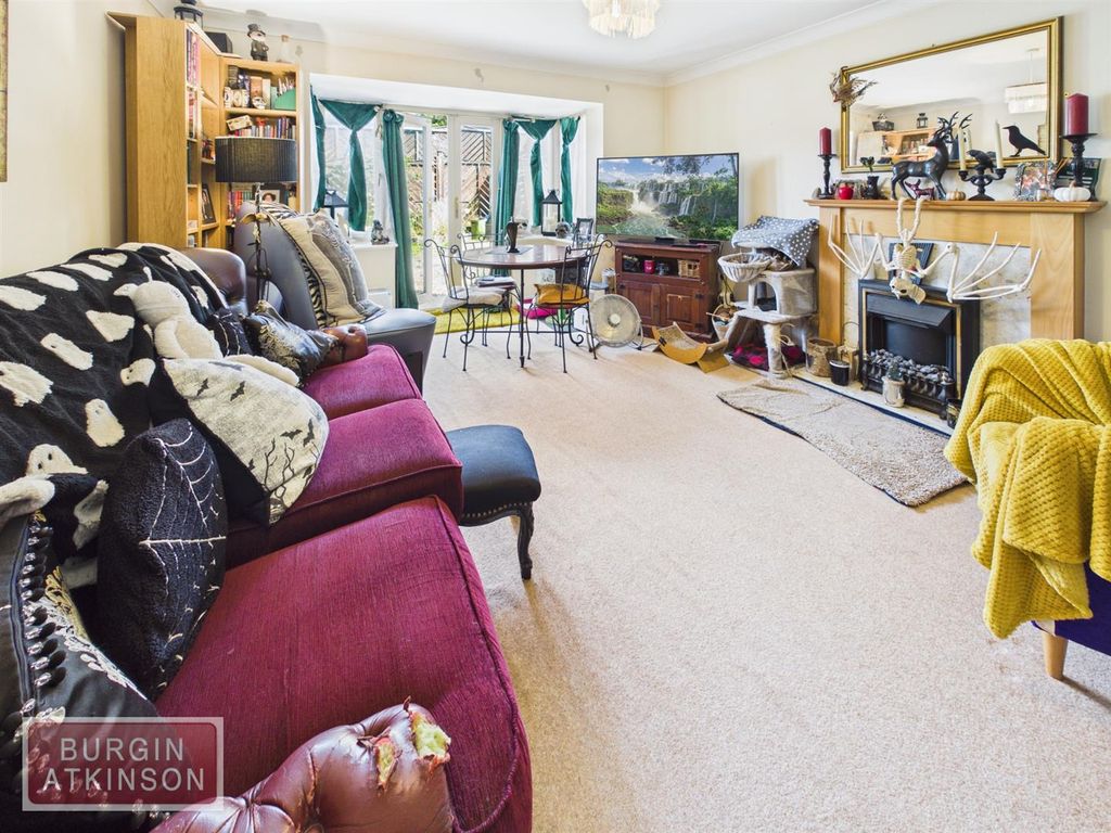 Property photo 3 of 20 Cam01619G0-Pr0220-Still003.Jpg