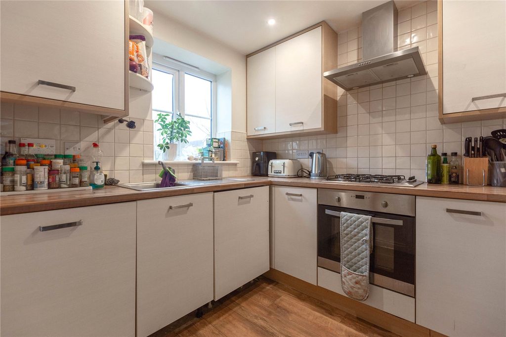 Property photo 2 of 19 Picture No. 46