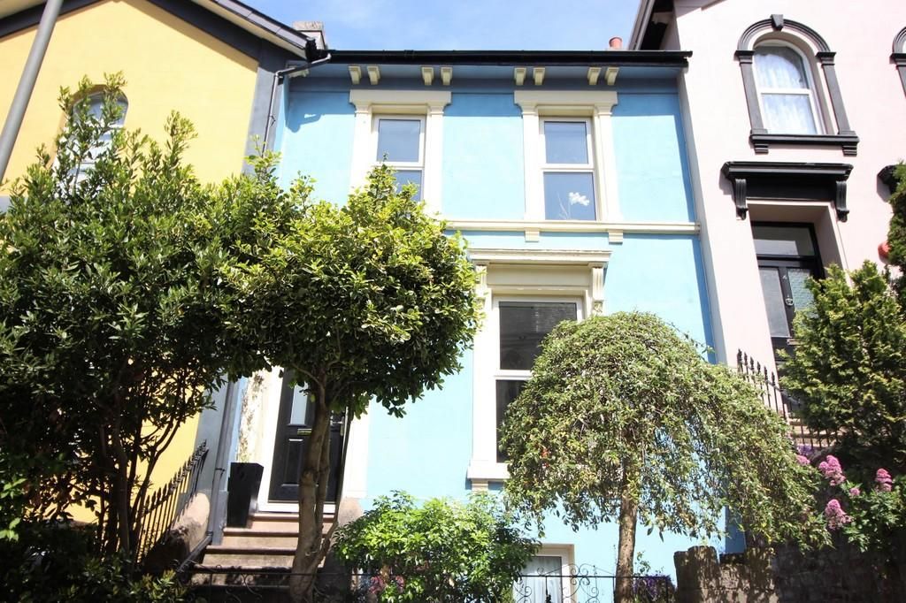 Property photo 1 of 31