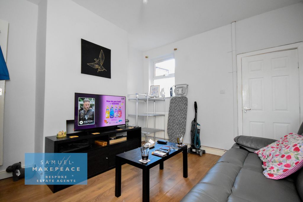 Property photo 2 of 12 Maddock Street (23)