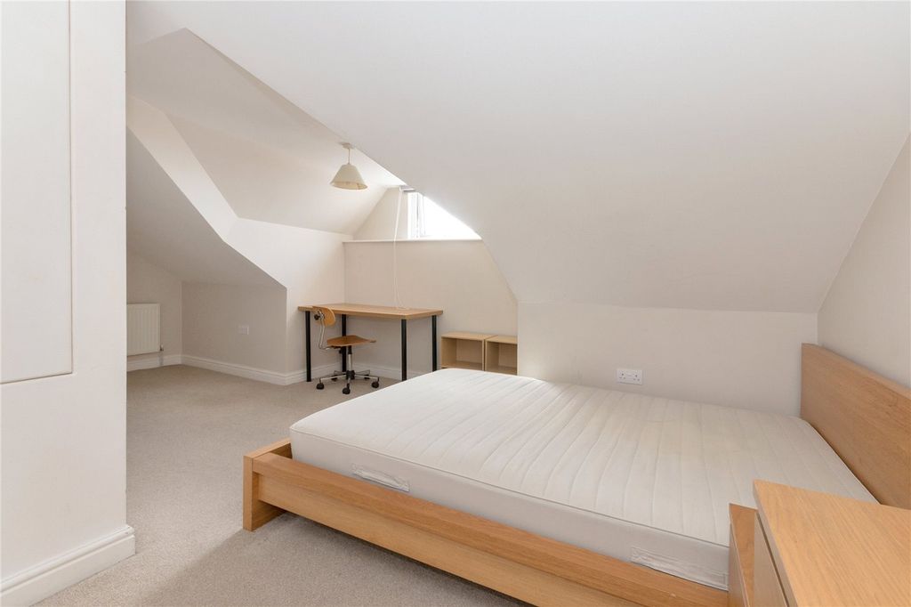 Property photo 2 of 10 Picture No. 06