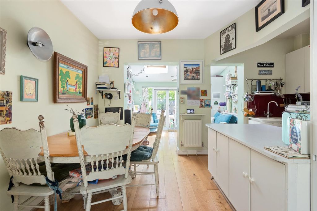Property photo 2 of 13 Kitchen