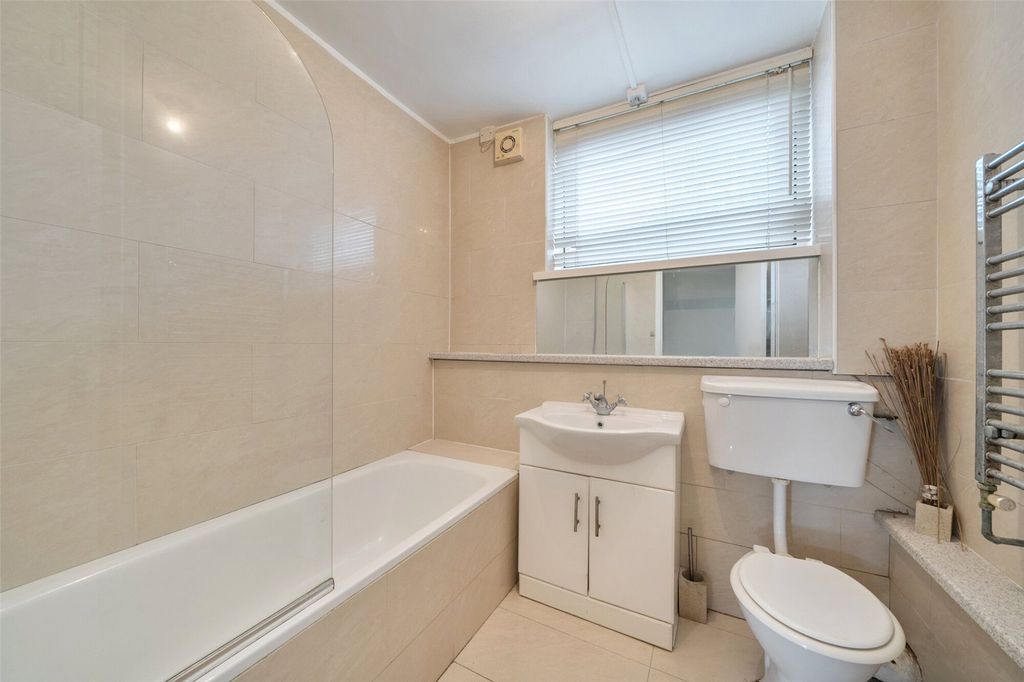 Property photo 3 of 14 Picture No. 08