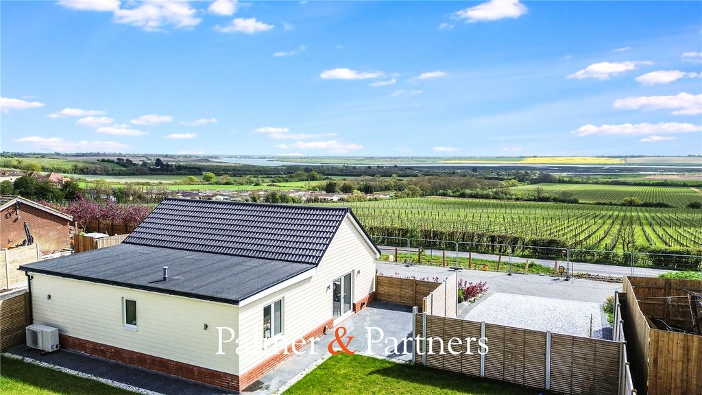 Property photo 1 of 31 Picture No. 05