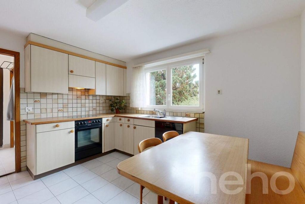 Property photo 3 of 8