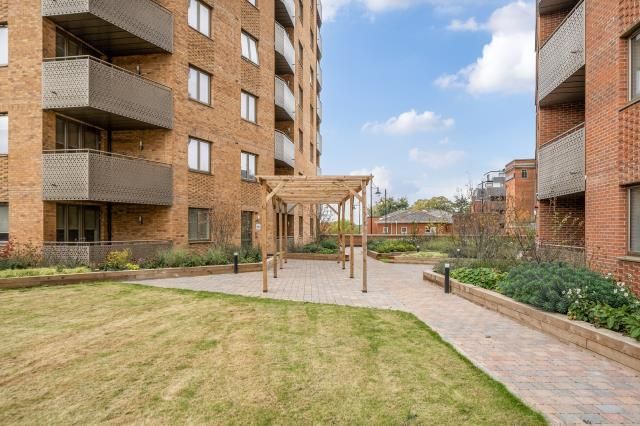 Property photo 3 of 10 External View