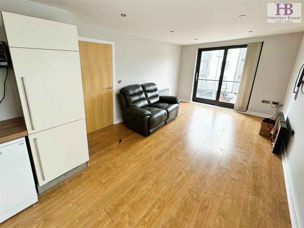 Property photo 3 of 11 51E44A41-7Kass2.Jpg