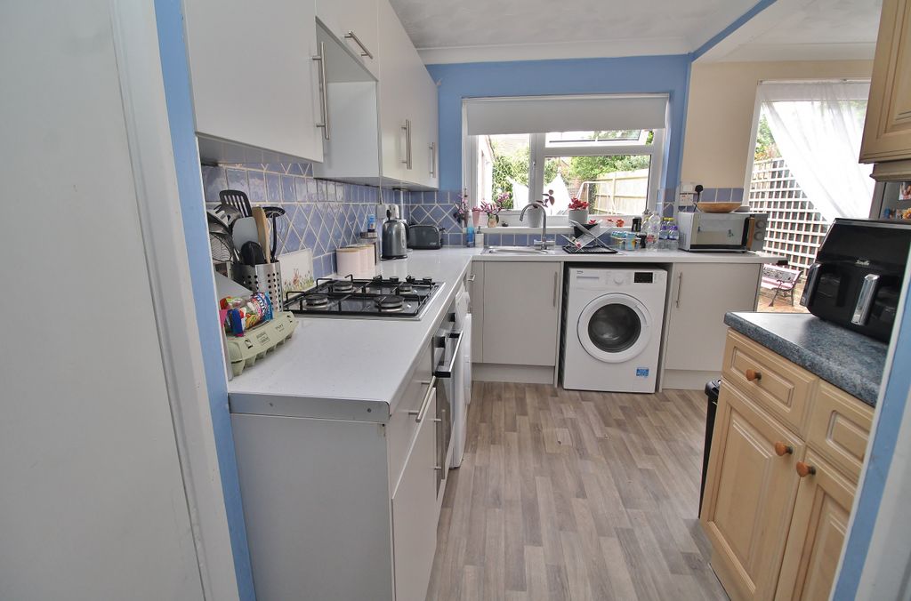 Property photo 3 of 14