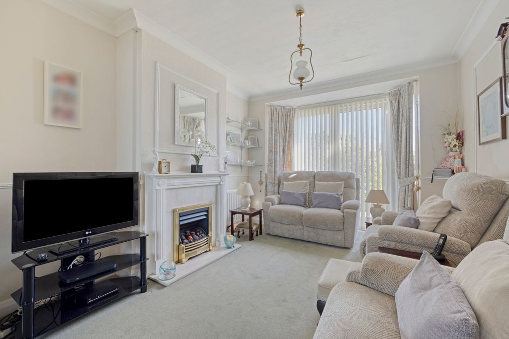 Property photo 3 of 19 Picture No. 06