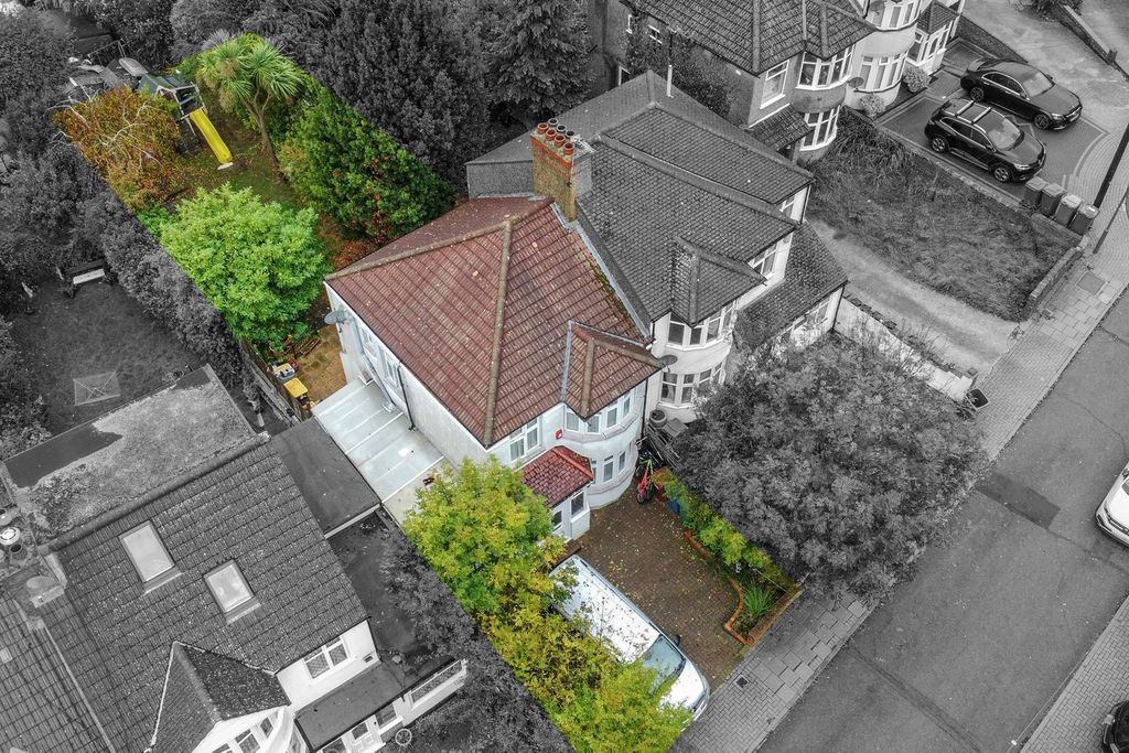 Property photo 1 of 22