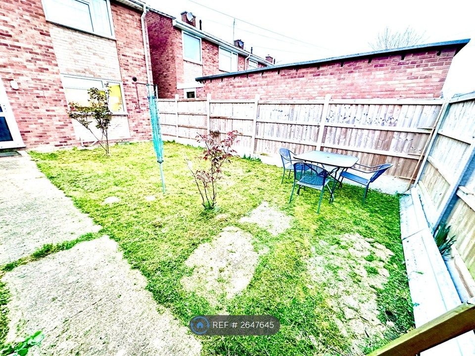 Property photo 3 of 35