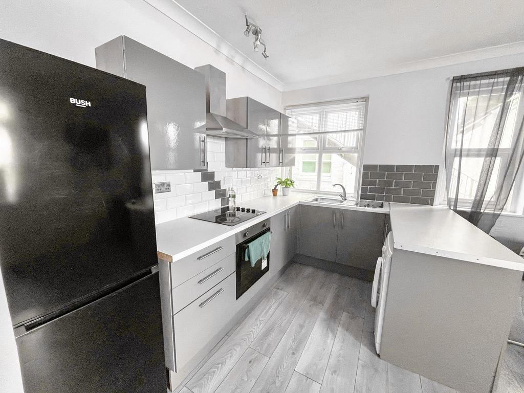 Property photo 2 of 6 Photo 3