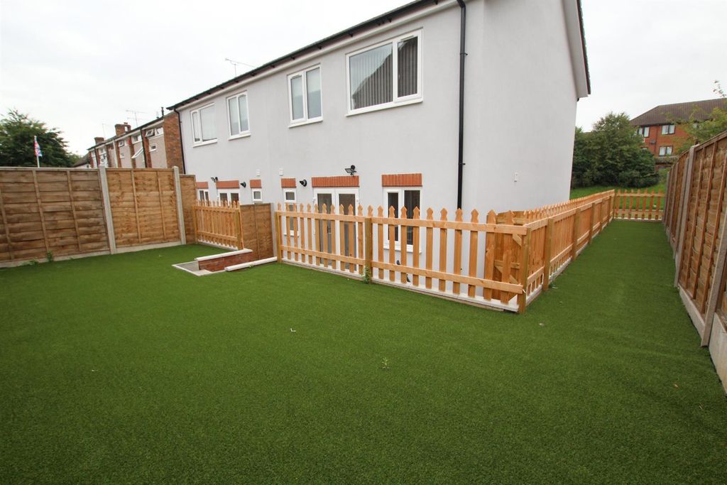 Property photo 3 of 17