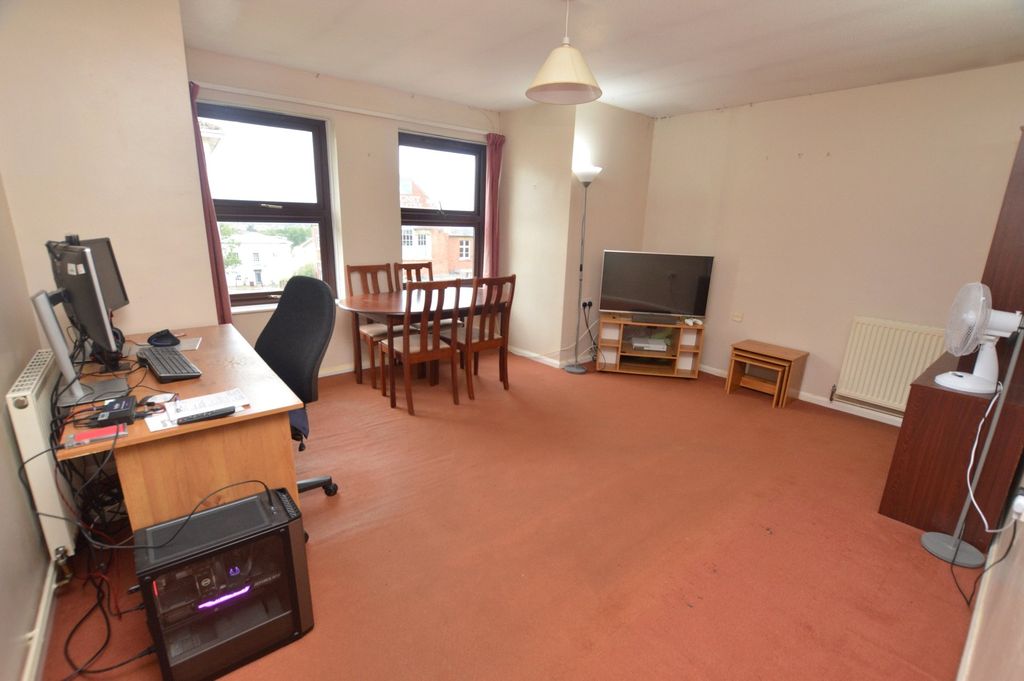 Property photo 2 of 12 Living Room