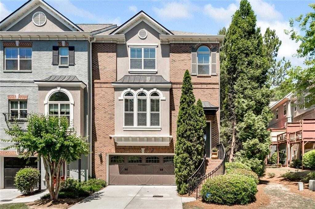 Property photo 1 of 31
