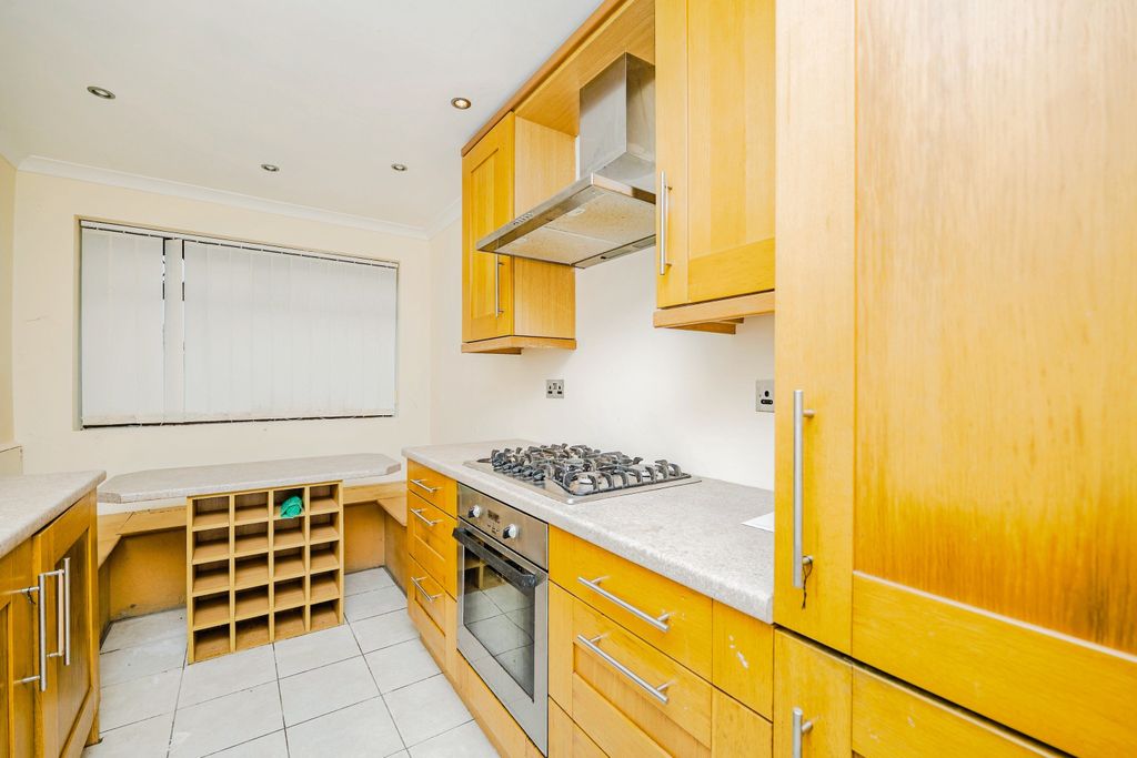 Property photo 3 of 20 P1398854