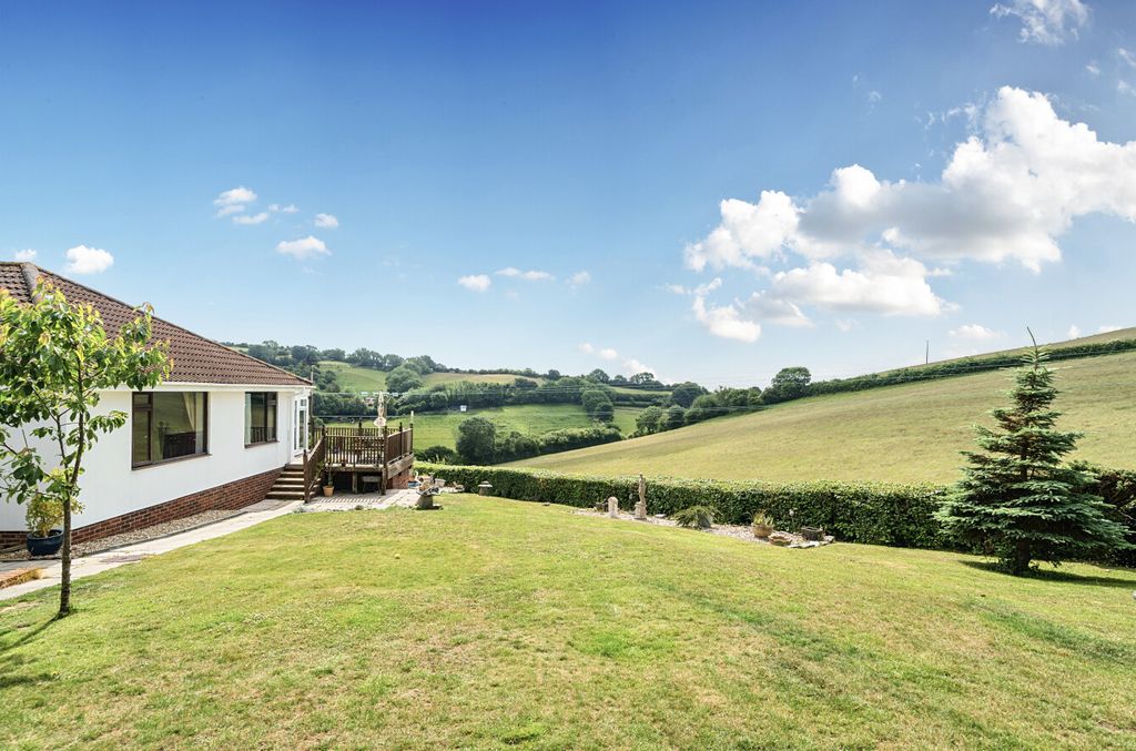 Additional image 23 of 3 bed bungalow for saleHuccaby Close, Brixham, Devon TQ5
