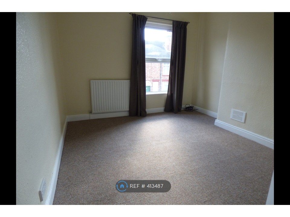 Property photo 2 of 13 Bedroom 1