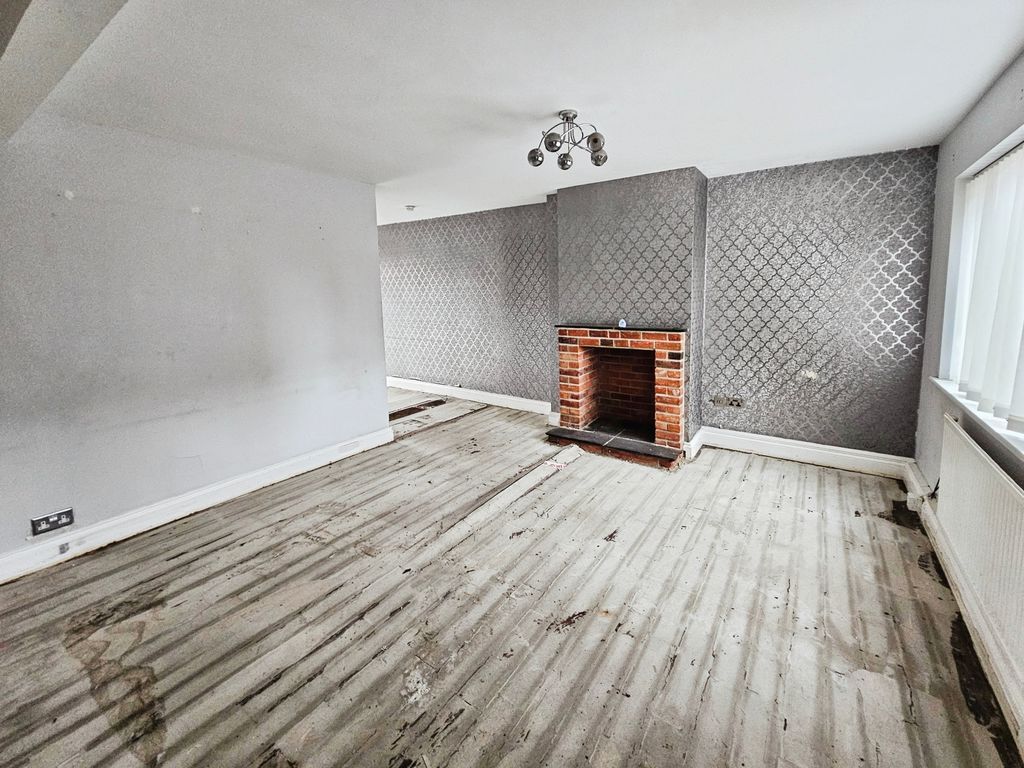 Property photo 2 of 9 Photo 10