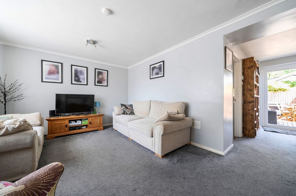 Property photo 3 of 17
