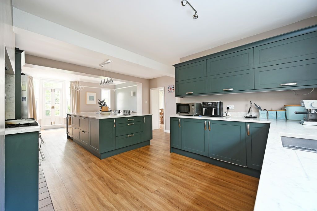Property photo 3 of 50 Kitchen