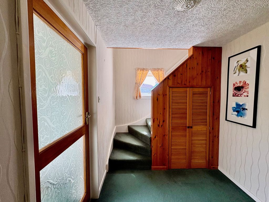 Property photo 2 of 11 Not Specified