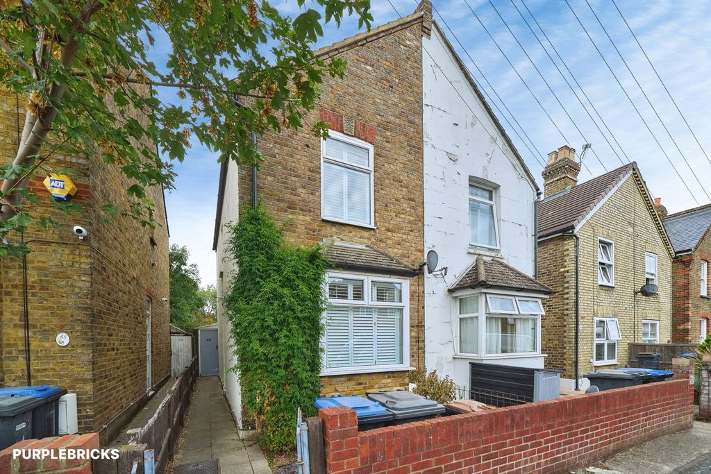 Property photo 1 of 25