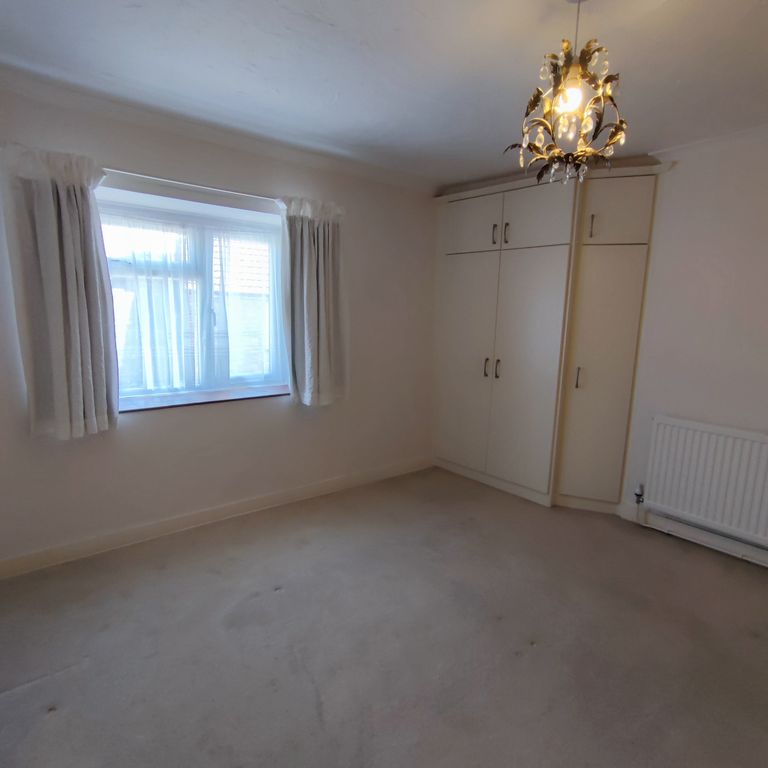 Property photo 3 of 13 Image