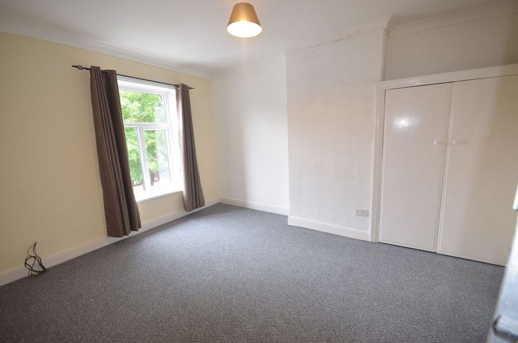 Property photo 3 of 13 Photo 5