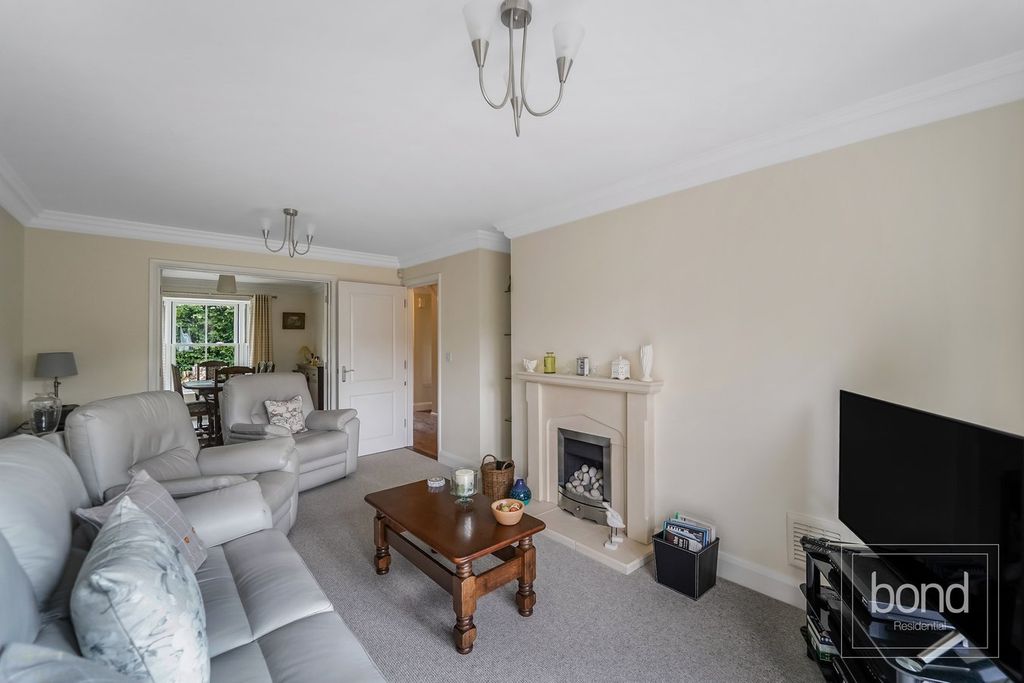 Property photo 3 of 18