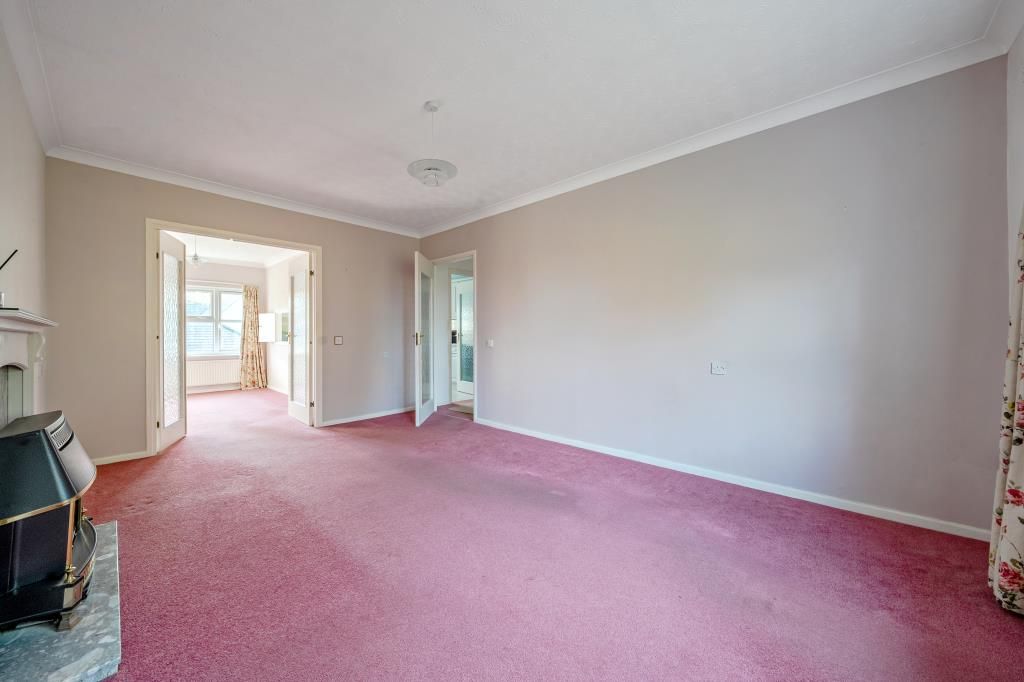 Property photo 3 of 20 Living Area