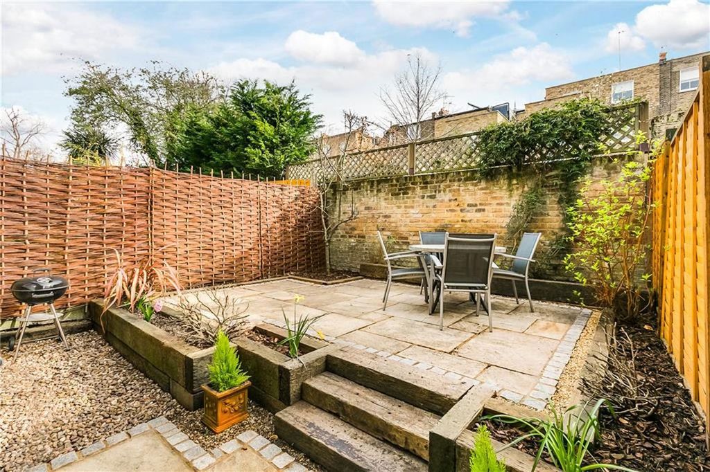 Property photo 2 of 6