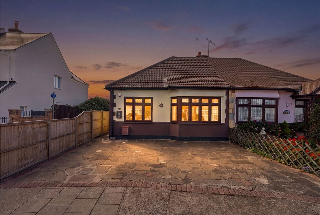 Property photo 2 of 14 Twilight Edit