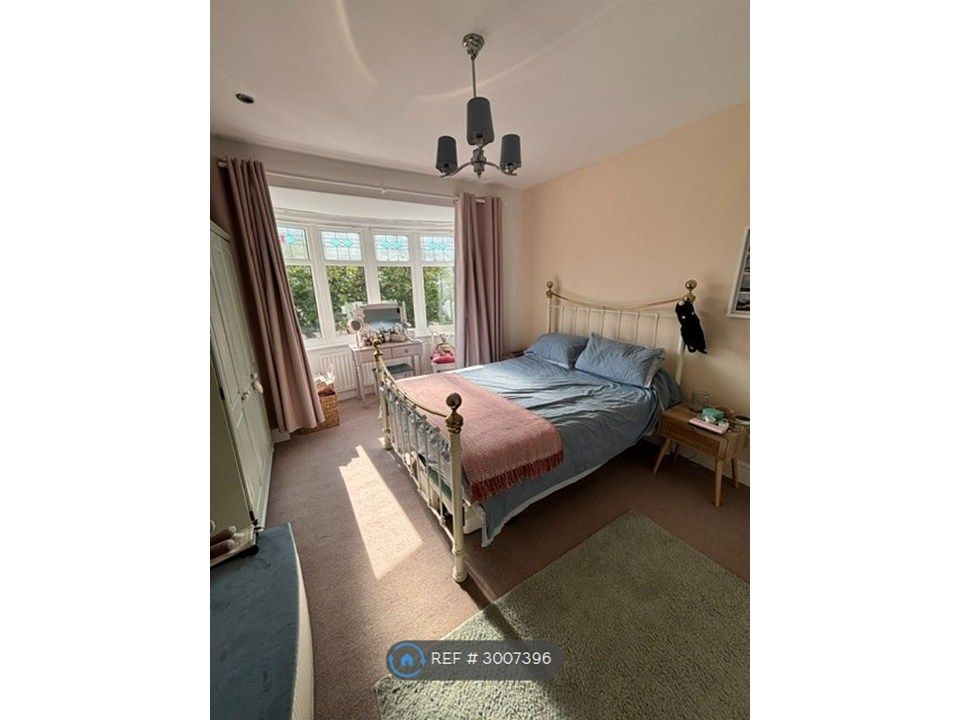 Property photo 2 of 14 Bedroom