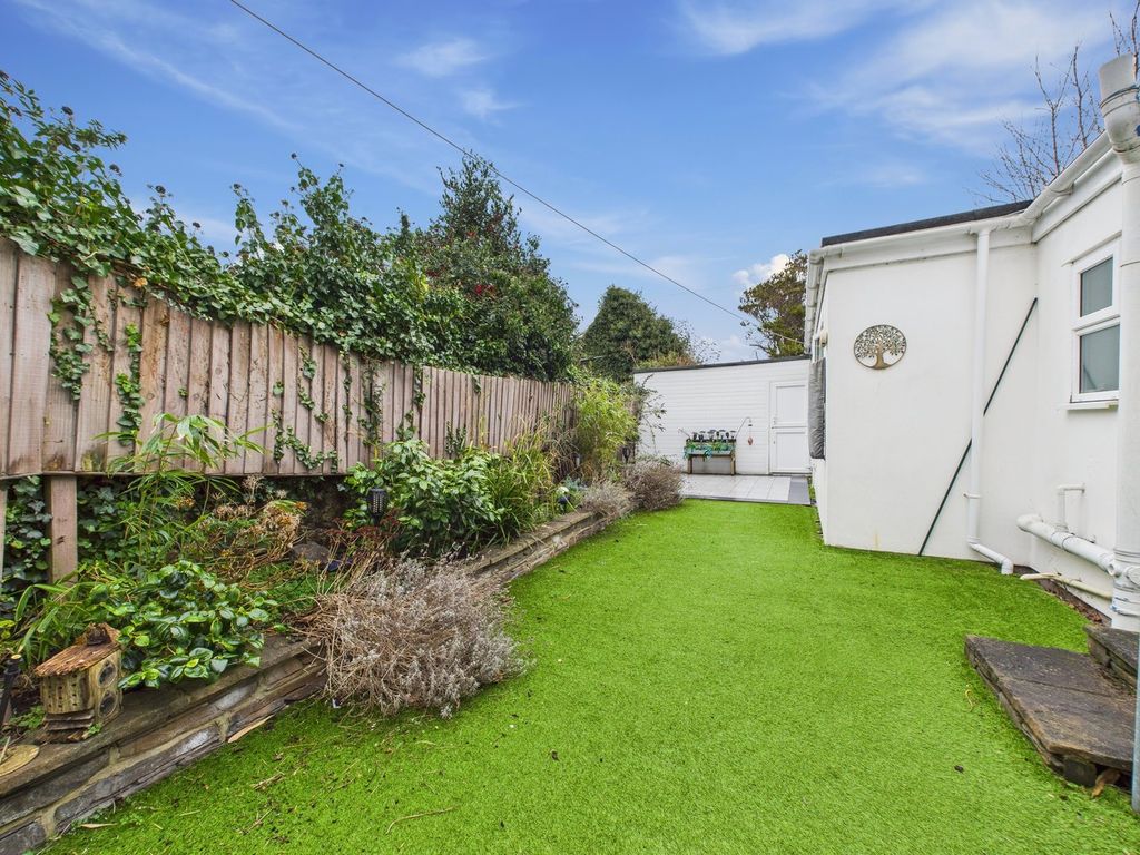 Property photo 2 of 34