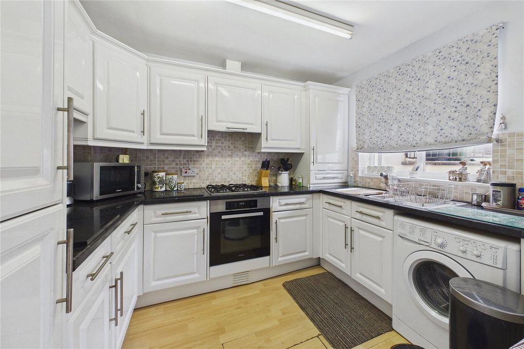 Property photo 3 of 19 Picture No. 03