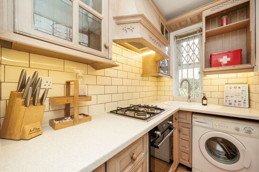 Property photo 3 of 5