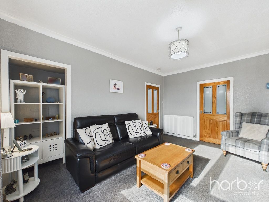 Property photo 3 of 15 5558884